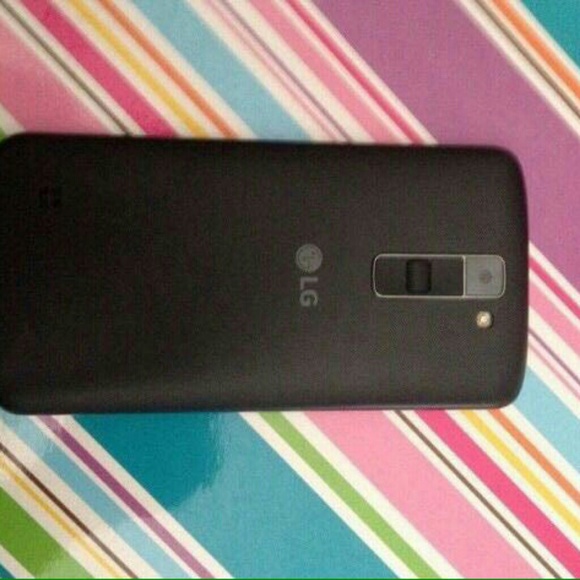 Phone - Picture 2 of 5